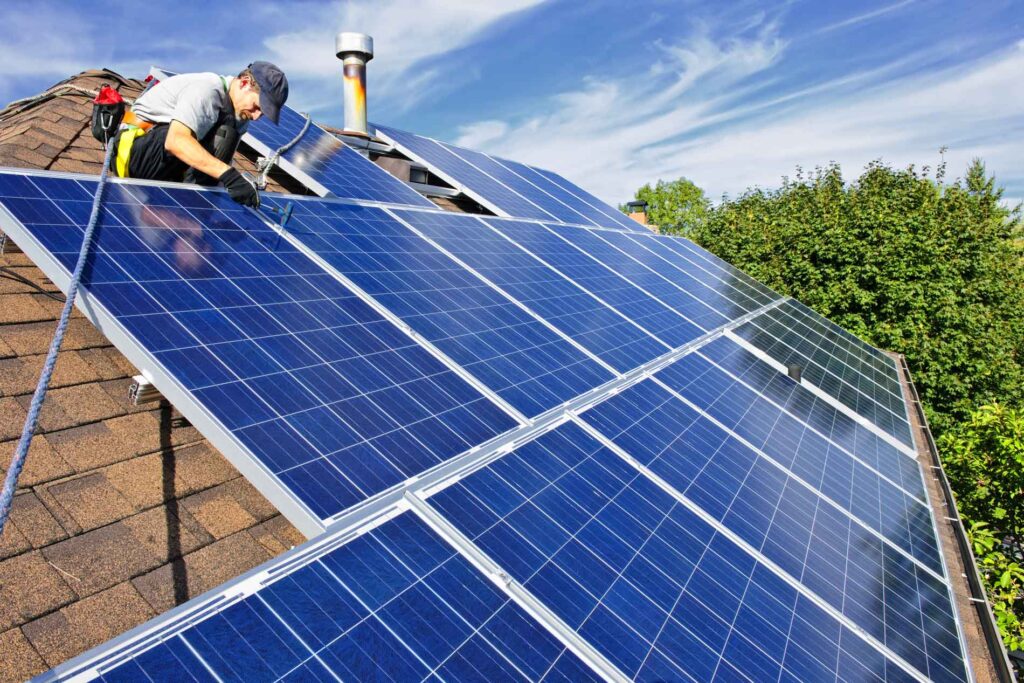Des Moines Solar Contractors (515) 9855454 Wegner Roofing & Solar